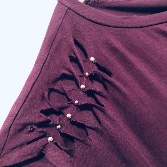 Cut-out Studded Shoulder Tee - Picture 2 of 5